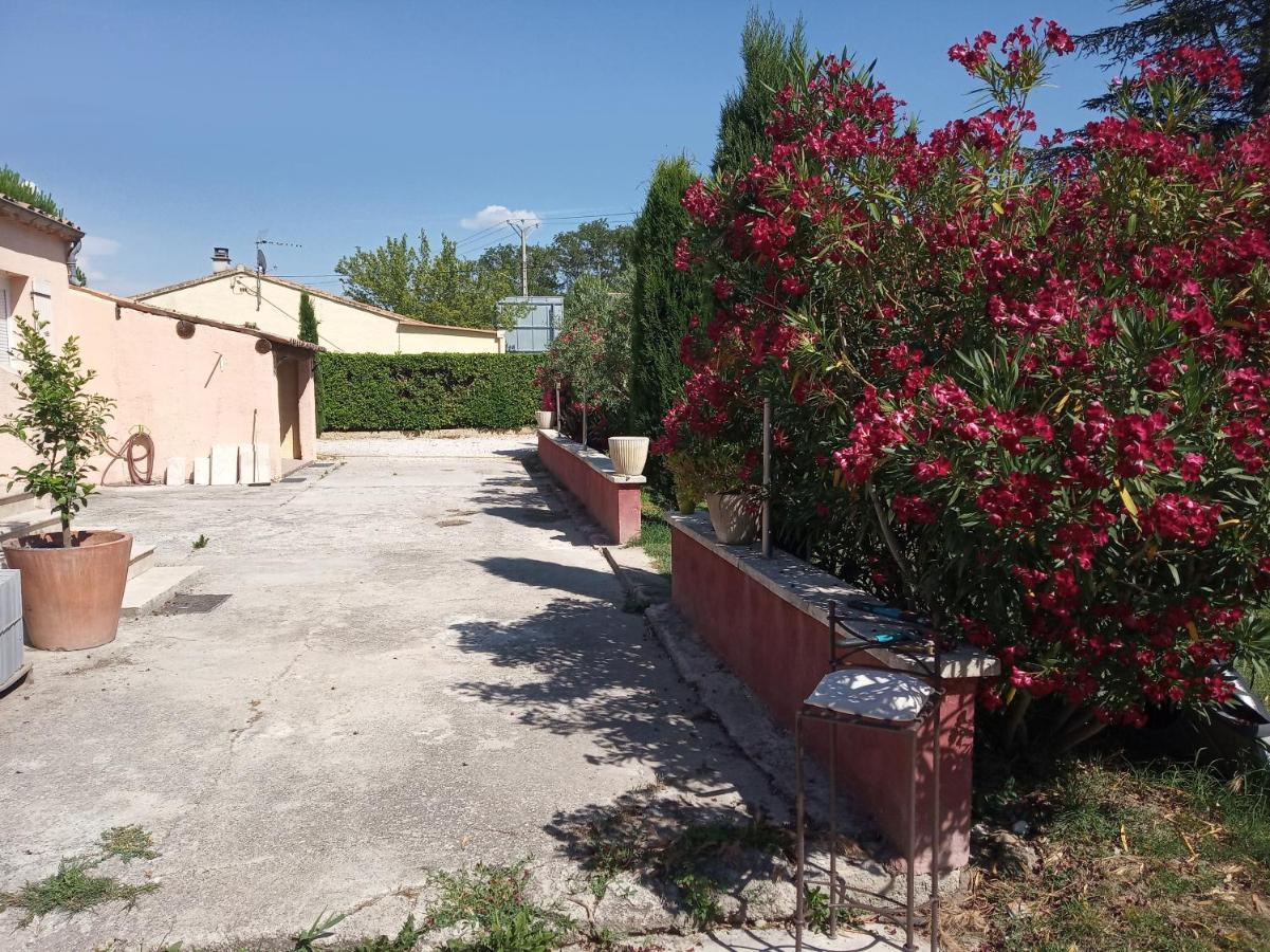 Appartements Et Valréas Екстериор снимка